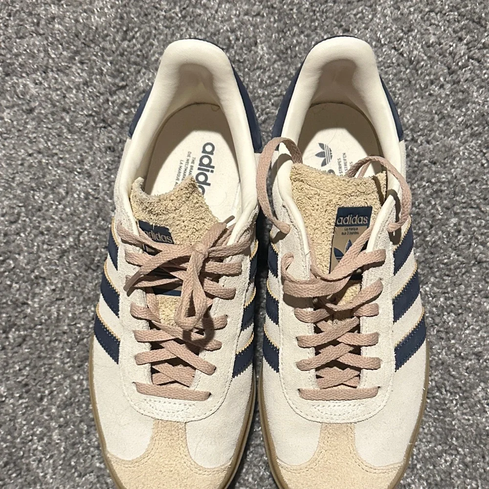 Adidas Sambas Cream and Navy Platform Sneakers - Picture 2 of 7